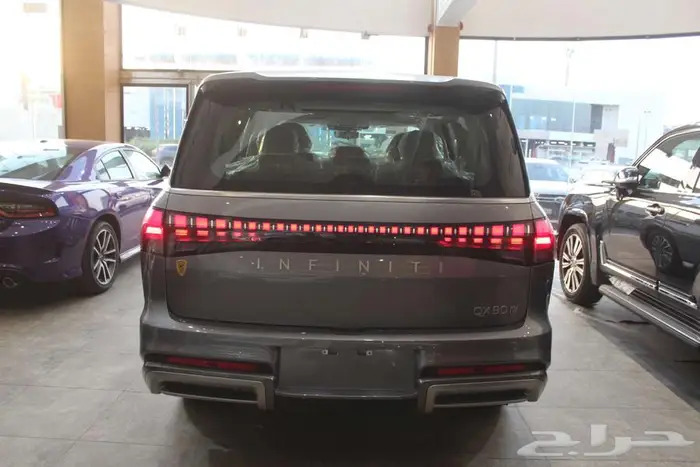 إنفينيتي QX80 سينسورى 2025 5