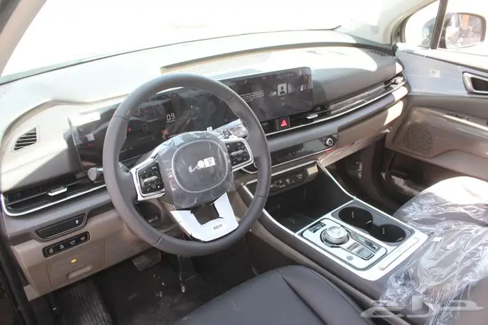 كيا كارنيفال GLS نص فل 2025 10