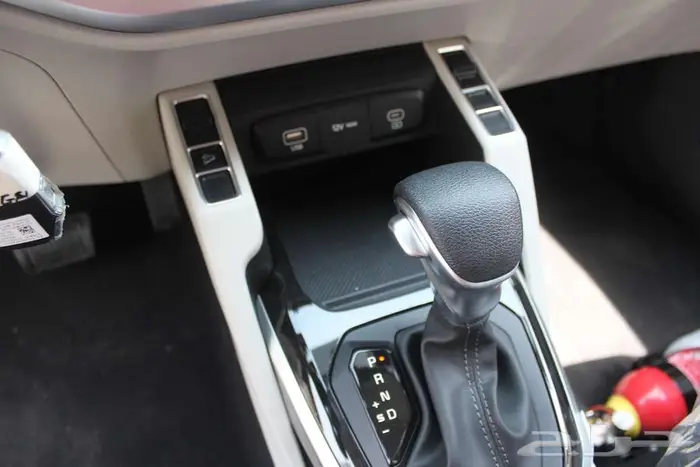 كيا كارينز استاندر موديل 2025 14