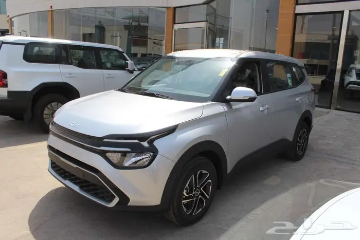 كيا كارينز استاندر موديل 2025 3