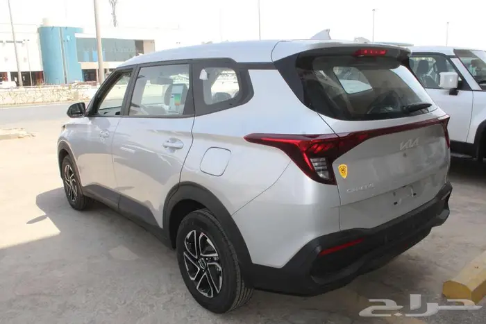 كيا كارينز استاندر موديل 2025 4