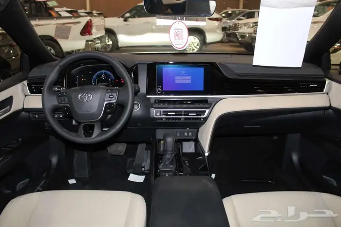تويوتا كامري LE بنزين 2025 6