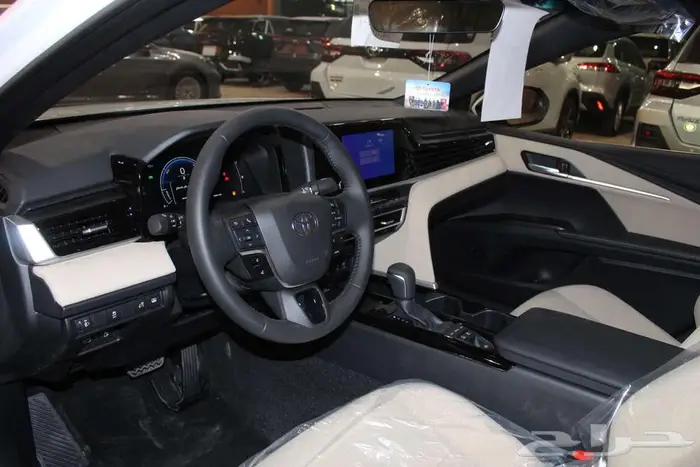 تويوتا كامري LE هايبرد 2025 13