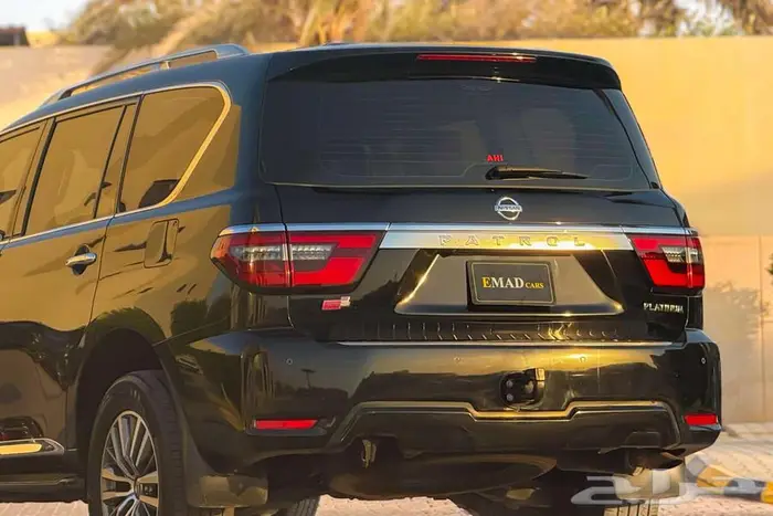 نيسان باترول بلاتينيوم V6 2021 اسود سعودي 3