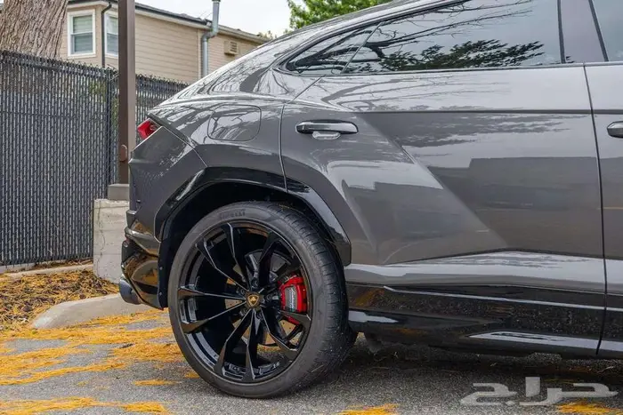 لامبورجيني اوروس 2021 15