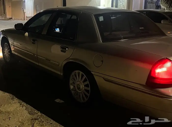 فورد ماركيز في قمة النظافة رش تجميلي شرط كامل 8