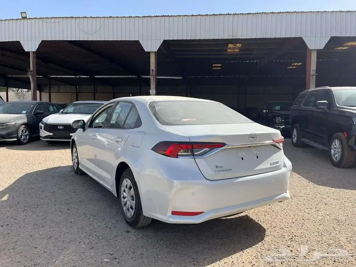 كورولا XLI 2.0 2025 نقد وتقسيط 3