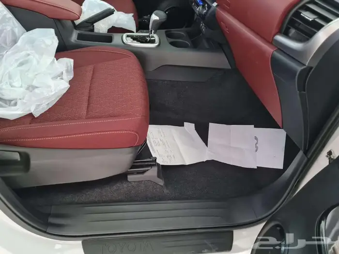 شركة العودة للسيارات اكبر موزع ل عبداللطيف جميل 10