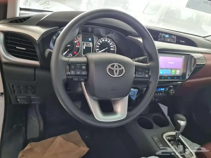 تويوتا هايلوكس S-GLX بنزين 2025 - كاش و أقساط 25