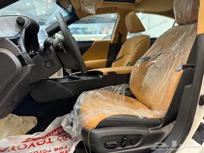 لكزس ES250 AA سعودي 2025 فخامة وتميز بقسط ميسر 12