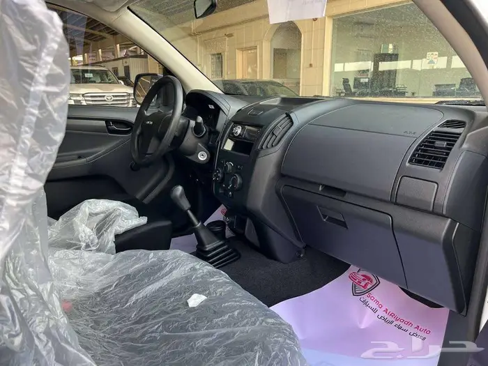 ايسوزو دي ماكس غمارتين ستاندرد موديل 2025 صادر لوحات اقل سعر 2