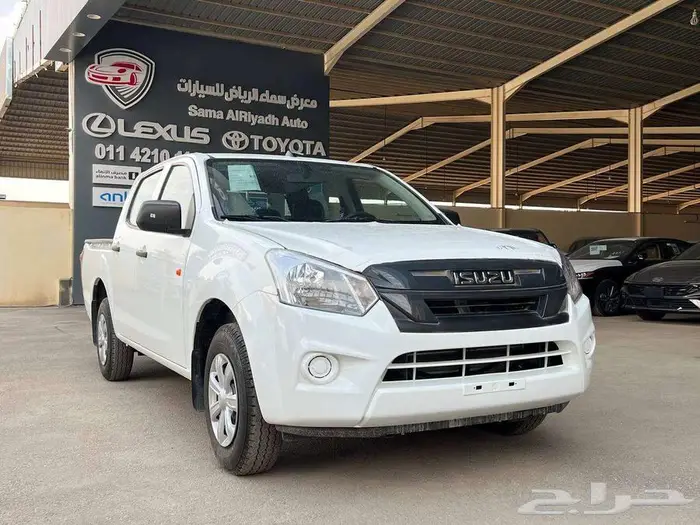 ايسوزو دي ماكس غمارتين ستاندرد موديل 2025 صادر لوحات اقل سعر 1