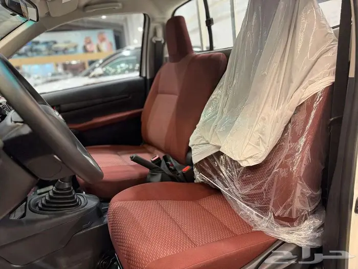 بقسط يبدأ من 1424 ريال احصل على هايلوكس GL غمارة ديزل 2025 6