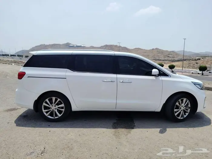 KIA carnival full option diesel 2020 12