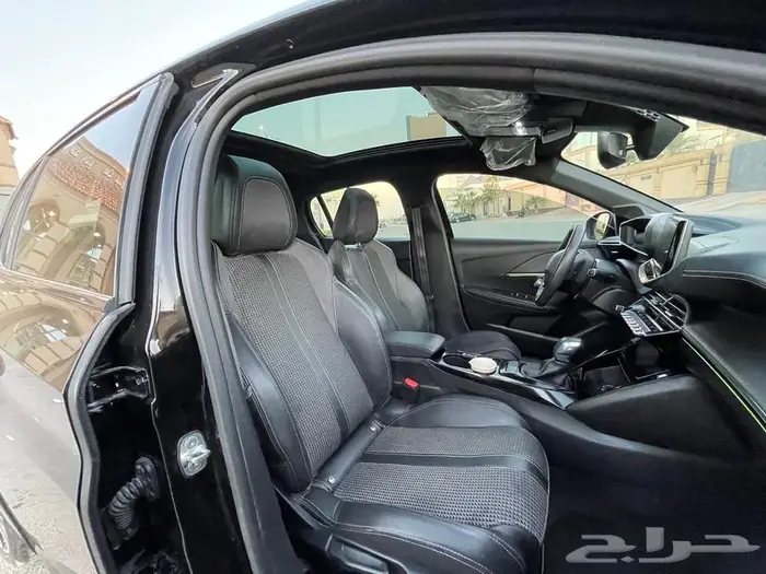 بيجو 208 2023 GT اعلى فئه PEUGEOT 4