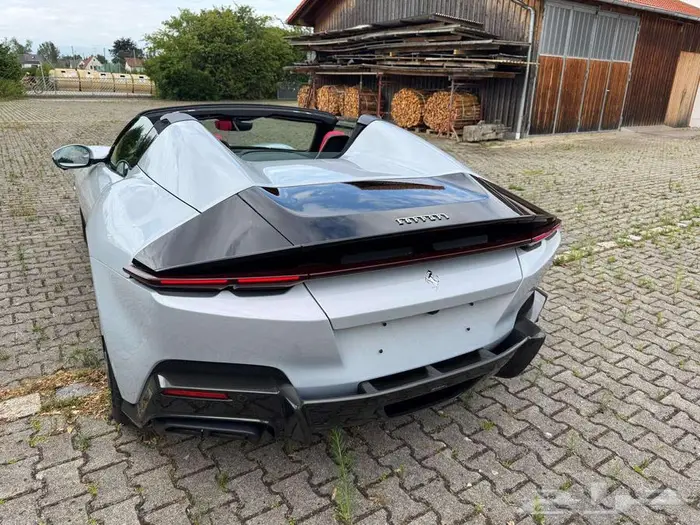 فيراري 12 سلندري Ferrari 12Cilindri 11