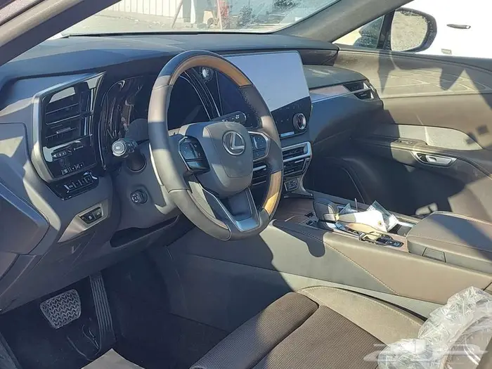 لكزس RX350 BB بنزين سعودي 2025 4