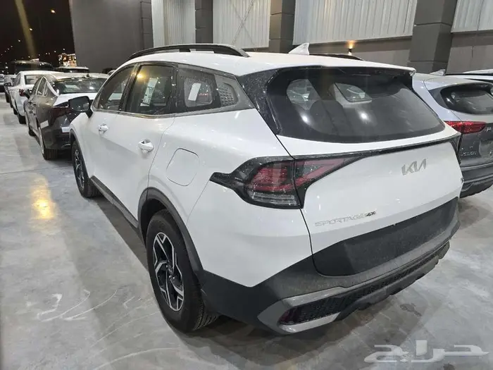 كيا سبورتاج GL 2.0 دفع رباعي موديل 2025 3
