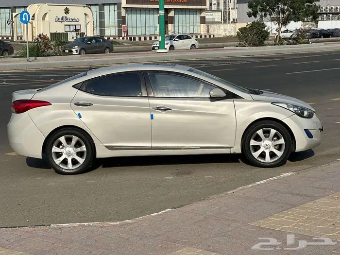 هونداي النترا 2013 فتحة سقف 0