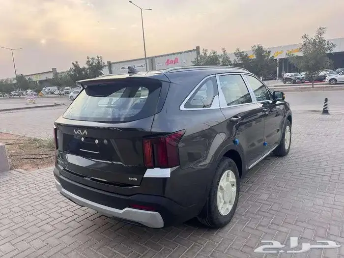كيا سورينتو استاندر هايبرد 1.6cc موديل 2024 اقساط او كاش 4