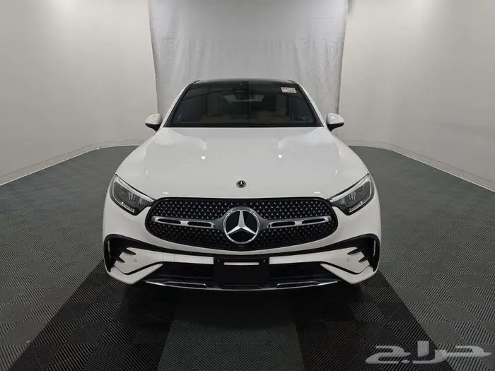 MERCEDES GLC 300 4MATIC - 2025 - 9.600KM 3