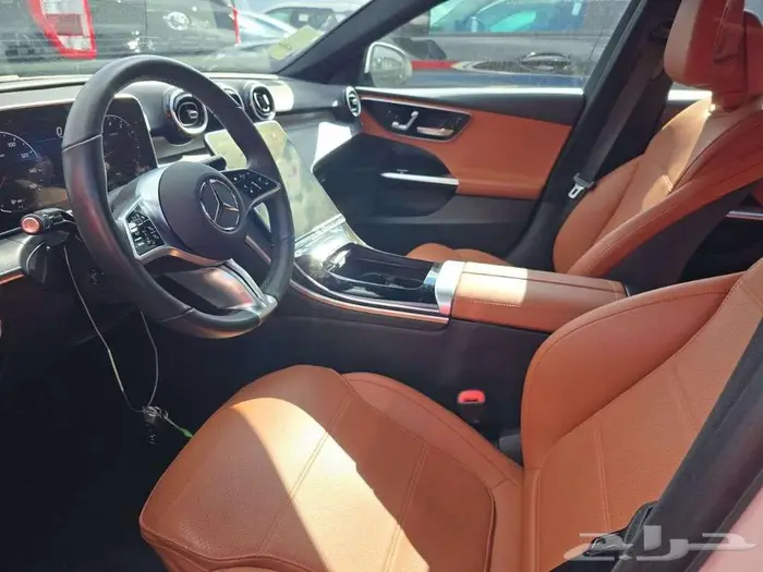 MERCEDES GLC 300 4MATIC - 2025 - 9.600KM 7