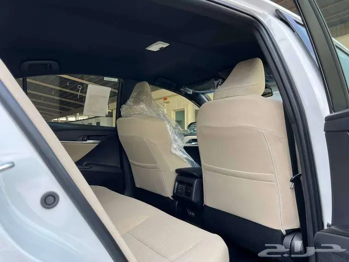 كامري أستاندر E هايبرد 2025 متاح اقساط و كاش 7