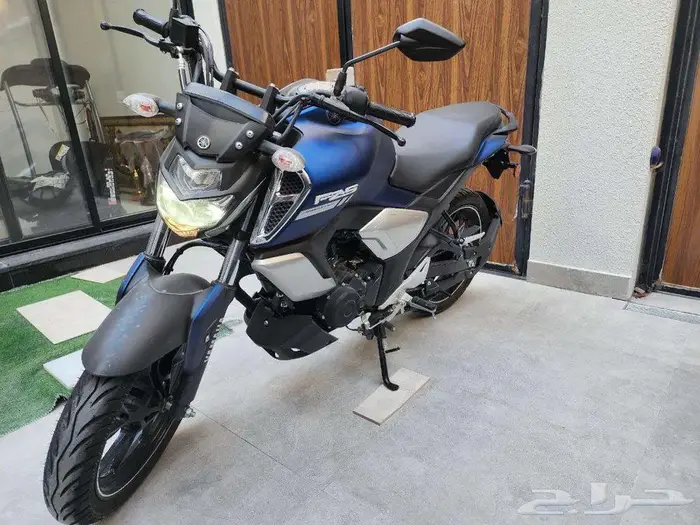 دباب ياماها FZS 4