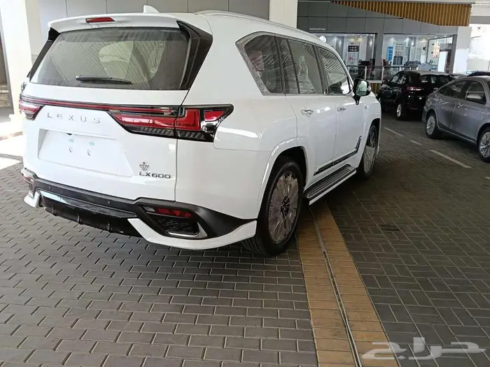 لكزس F- SPORT - LX600م 2025 - سعودي 3