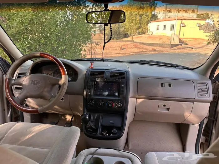 كيا كرنفال 2005 10