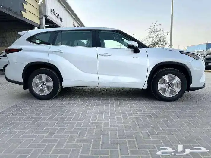 تويوتا هايلاندر LE ستاندر دبل و بدون دبل 2025 1