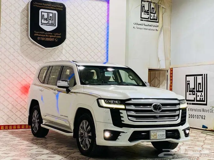 لاندكروزر VXR فل كامل موديل 2022 1