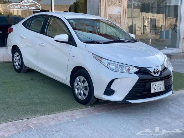 تويوتا يارس 2022 Y وارد عبداللطيف استخدام شخصي للبيع 2