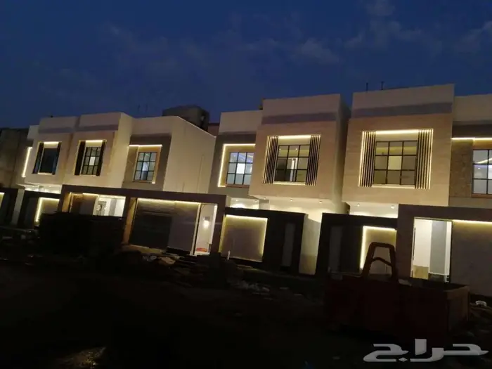 فرصة محدودة لامتلاك فيلا فاخرة في حي الورود جيزان 4