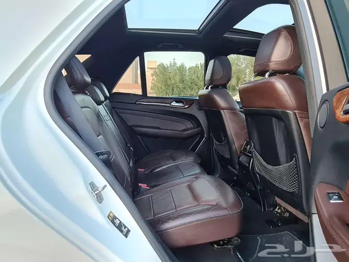 مرسيدس ام ال 350 بحاله ممتازة 28