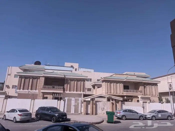 فيلا مميزة للبيع بقيمة أرض   حي الملز (الرياض) 3