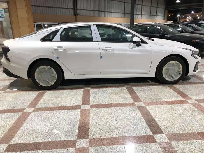 كيا كي 5 مطور بانوراما 2025 - كورنيش 1