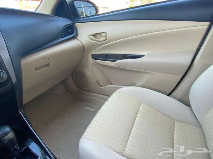 تويوتا يارس 2022 Y وارد عبداللطيف استخدام شخصي للبيع 23