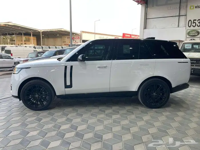 رنج روفر 2023 HSE الناغي ثاني مالك 4