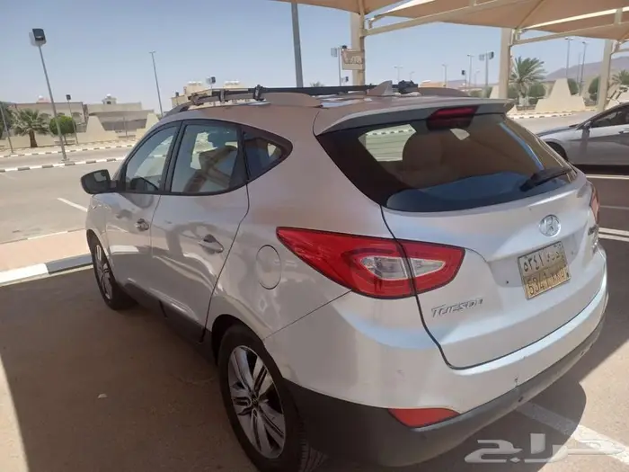 توسان ديزل 2015 للبيع أو بدل بهايلوكس غمارتين 2015 او أعلى 2