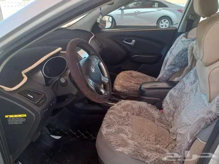 توسان ديزل 2015 للبيع أو بدل بهايلوكس غمارتين 2015 او أعلى 4