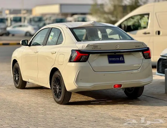سوزوكي ديزاير استندر GL بنزين 2026 عرض للكميات 7