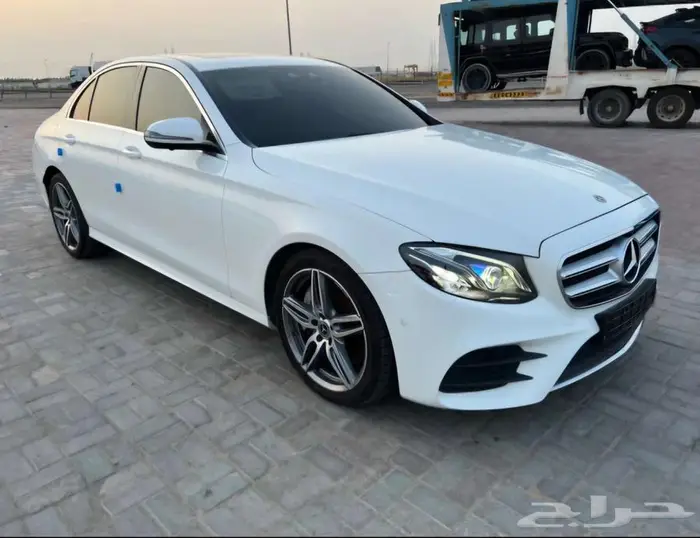 عرض خاص مرسيدس 300 E 0