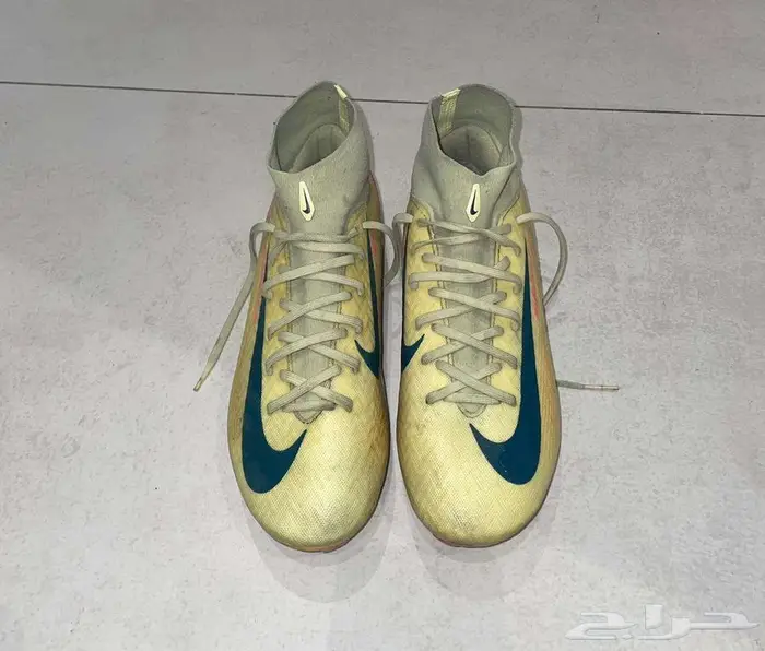 حذاء كرة قدم نايك 1