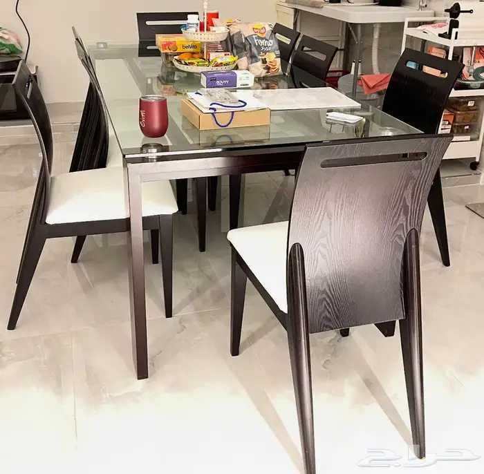 طاولة سفرة و مكيف 0