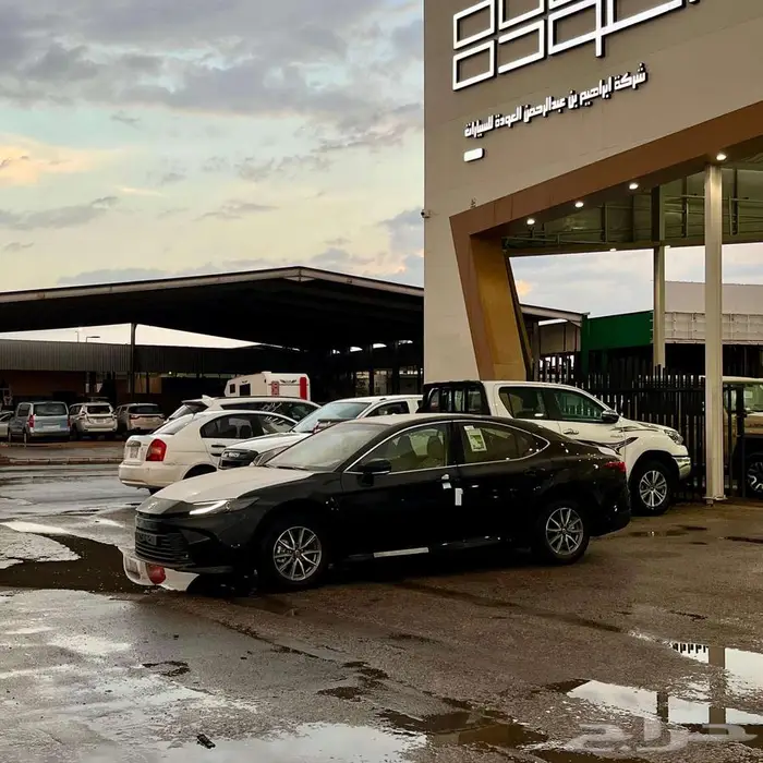 تويوتا كامري E بنزين 2025 - كاش و أقساط 15