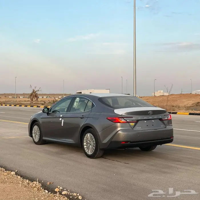 تويوتا كامري 2025 2