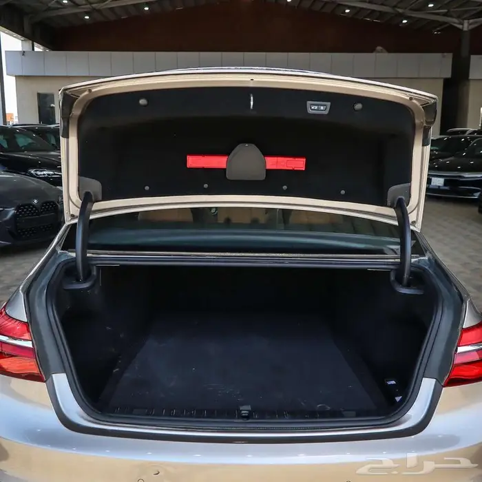 بي ام دبليو 730 موديل2017 ممشى 80 الف كم 16