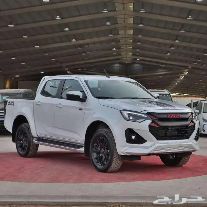 ايسوزو ديماكس جى تى 2025 6