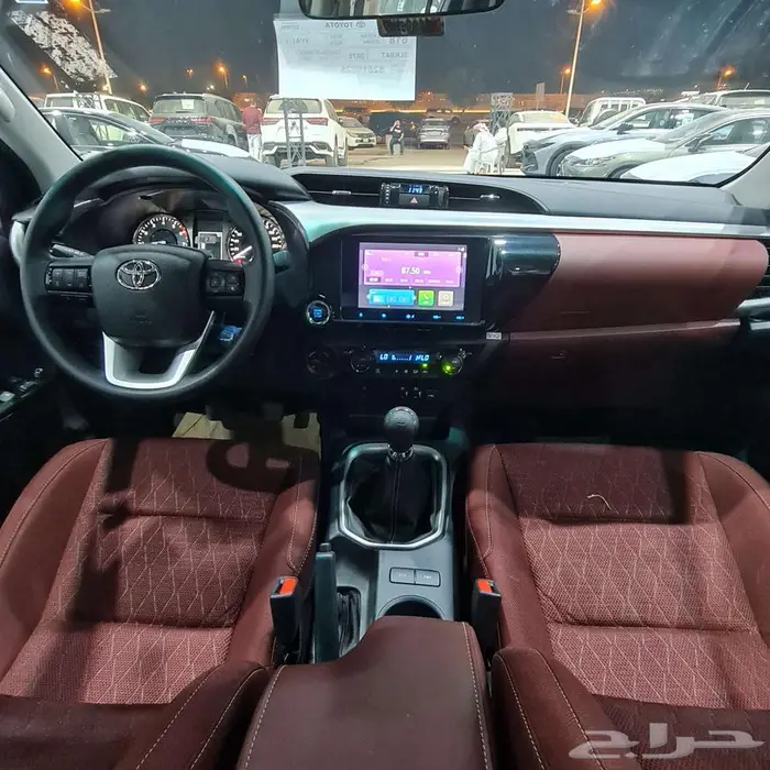 هايلوكس غمارتين S-GLX قير عادي بنزين 2025 السعر 128800 5